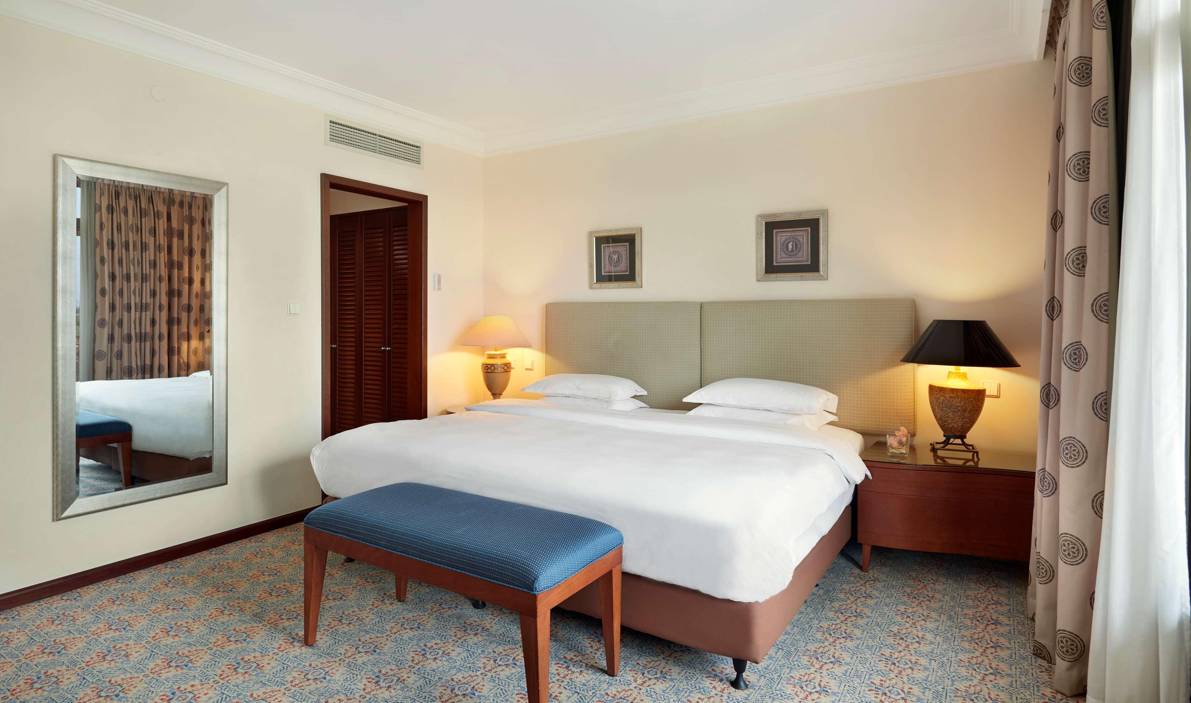 ホテル ハイアット リージェンシー テサロニキ テッサロニキ エクステリア 写真 A bedroom at the hotel